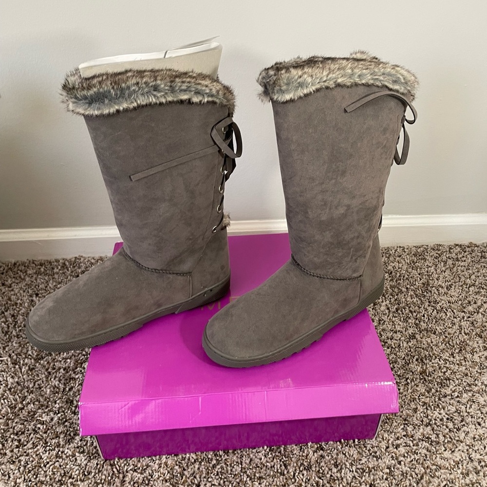 New Rampage Grey Winter Boots. Size 8.5. Make An Offer